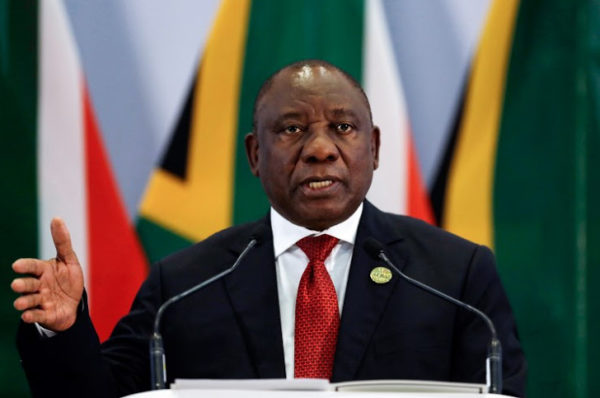 Covid-19 : Ramaphosa admet des « erreurs » dans la gestion de la pandémie