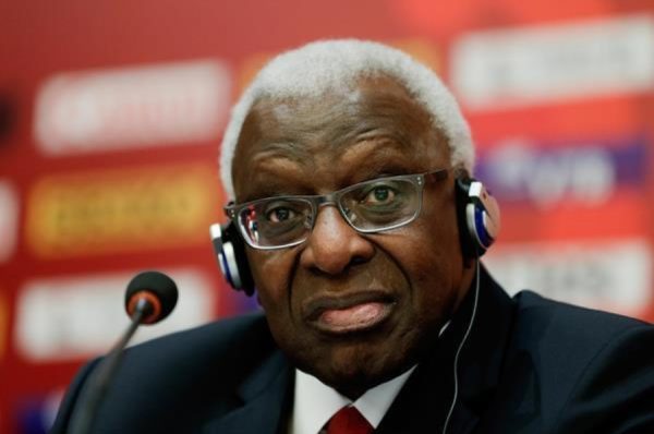 Corruption et dopage : la justice ordonne un procès à Paris contre l’ex-patron de l’athlétisme mondial Lamine Diack