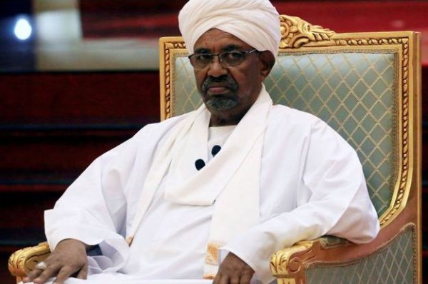Soudan : la procureure de la CPI demande qu’Omar el-Béchir soit maintenant remis à La Haye