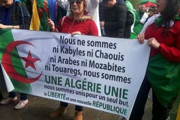 En Algérie, des organisations de la société civile se mettent d’accord pour une « transition de six mois à un an »
