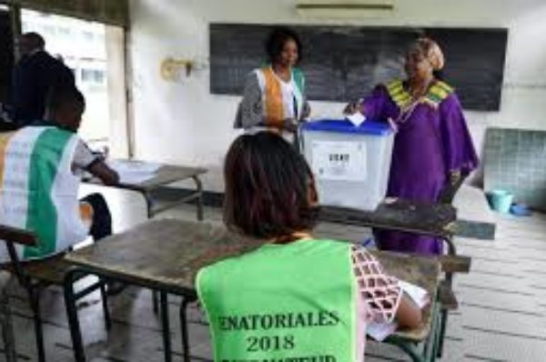 Côte d’Ivoire: l’opposition boycotte la fin du dialogue sur la réforme de la CEI