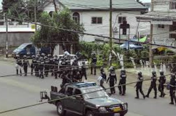 Cameroun: le gouvernement déploie un convoi humanitaire en zone anglophone