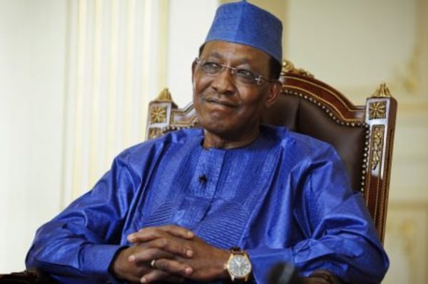 Au Tchad, Idriss Déby lève la censure sur les réseaux sociaux