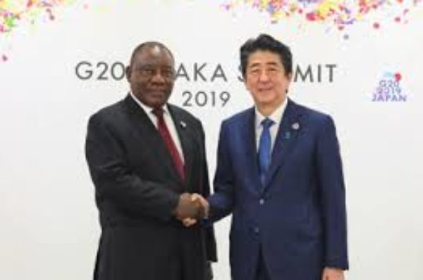 Face à une Chine conquérante, le Japon veut renforcer la présence de ses entreprises en Afrique