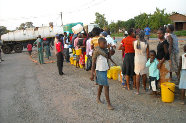 La capitale du Zimbabwe ferme sa principale usine d’alimentation en eau et les pénuries se profilent