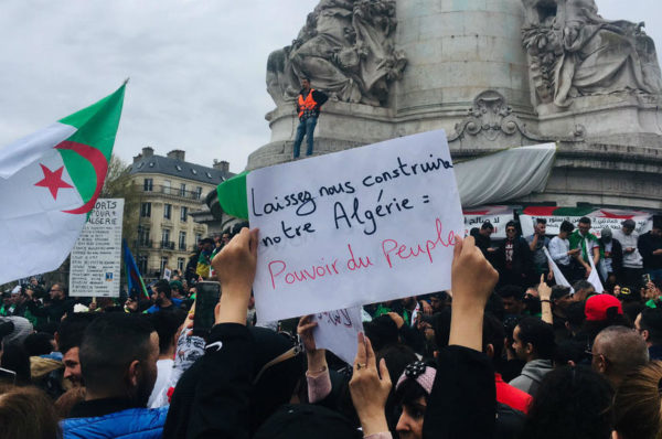 Algérie : la rue et l’opposition rejettent la « suggestion » du chef de l’armée