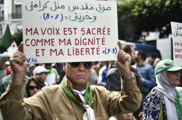 Algérie : un an après, quel bilan pour le Hirak ?