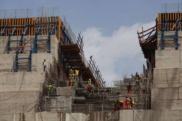 Le grand barrage éthiopien sur le Nil Bleu suscite l’espoir des paysans soudanais