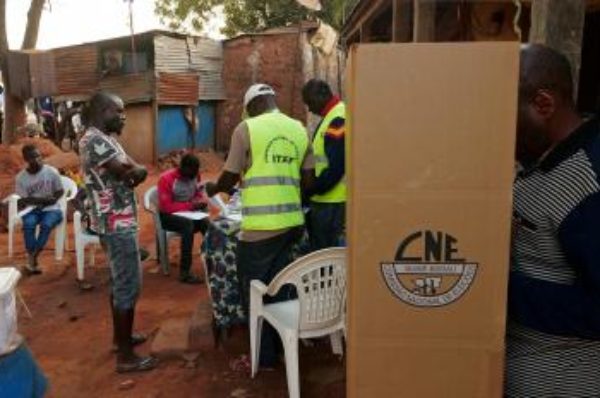 Guinée-Bissau : les électeurs aux urnes pour une présidentielle à l’issue incertaine