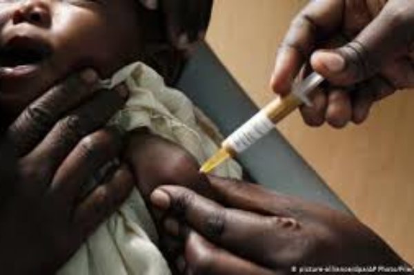 Le Kenya et le Malawi, zones test pour un carnet de vaccination injecté sous la peau