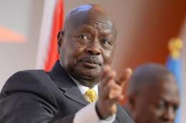 Ouganda : le président Yoweri Museveni appelle à des négociations en Éthiopie