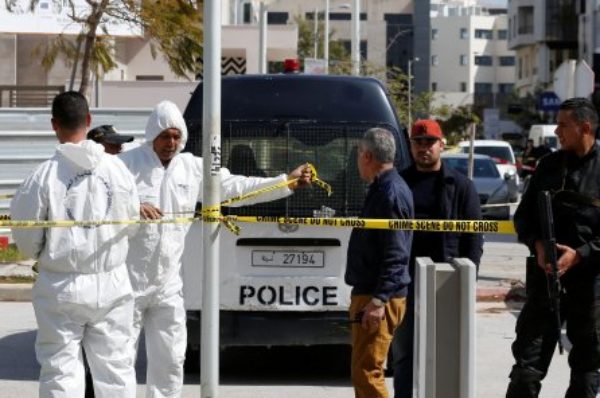 En Tunisie, un attentat-suicide vise l’ambassade des Etats-Unis