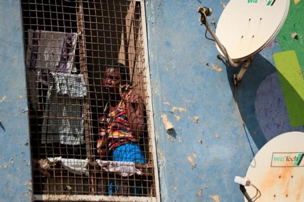 Confinement au Zimbabwe: la population menacée par une grande précarité