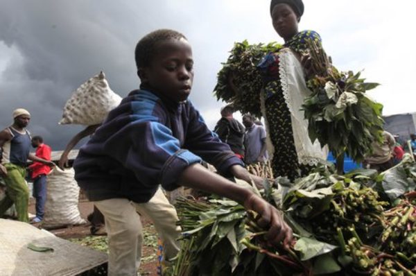 Comment la France imagine une possible implosion de l’Afrique face au Covid-19