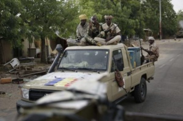 Le Tchad déploie des militaires au Nigeria et au Niger après l’attaque de Bohoma