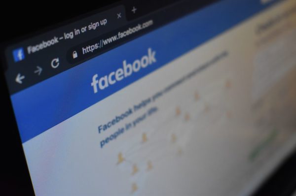 Facebook et les opérateurs télécoms vont étendre le câble sous-marin à quatre pays