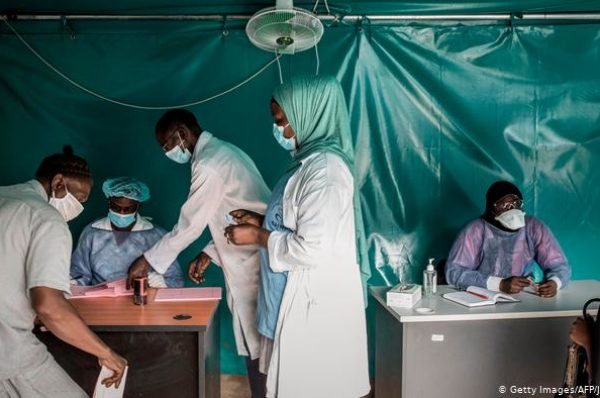 Étude clinique Covid en Afrique pour tester les traitements