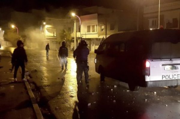 Violences en Tunisie: des organisations de la société civile demandent des comptes aux autorités