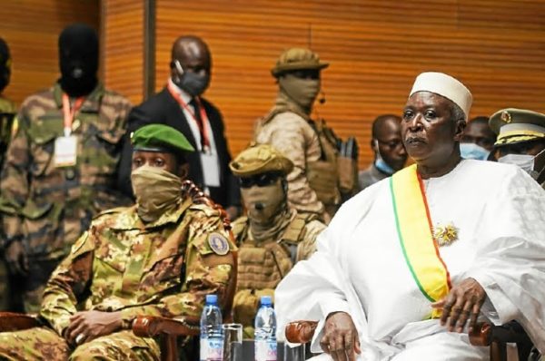 Mali : le pouvoir fixe les élections présidentielle et législatives à début 2022