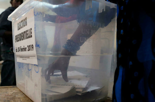 Sénégal: les députés examinent le projet controversé de code électoral