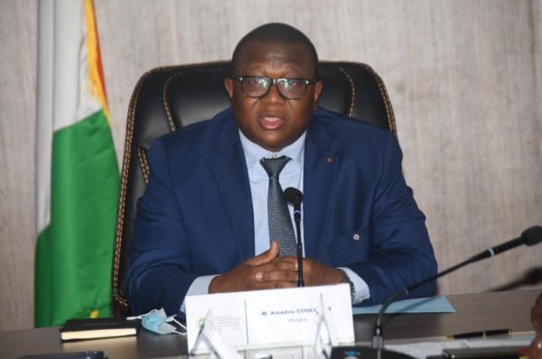 COTE D’IVOIRE : Les ministres Diomandé, Kouakou et Coulibaly donnent « un coup d’assainissement » aux affichages publicitaires