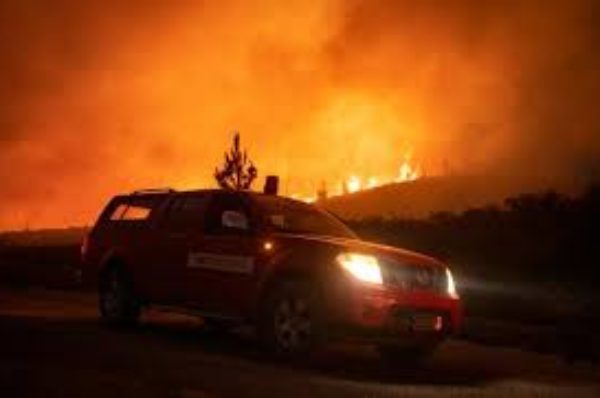 Après l’Algérie, le nord du Maroc ravagé à son tour par des feux de forêts
