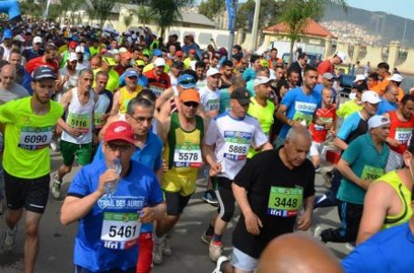 Départ du semi-marathon international de Béjaia, le 29 octobre 2021. © Saïd Arezki