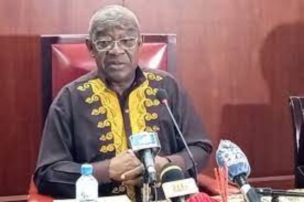 Togo: le président de la Cour suprême tape du poing sur la table