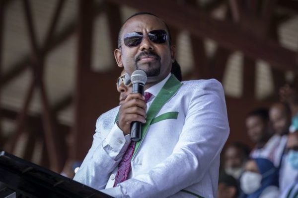 Ethiopie: Abiy affirme que l’armée « va détruire » les rebelles
