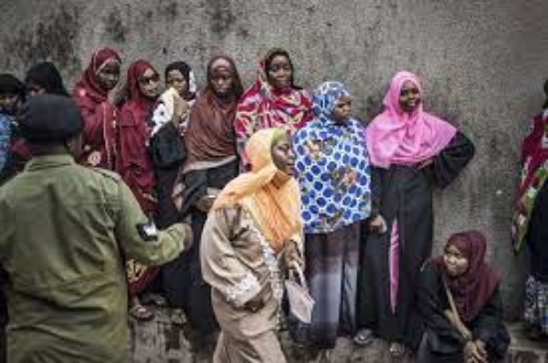 La Tanzanie lève l’interdiction d’étudier pour les mères adolescentes