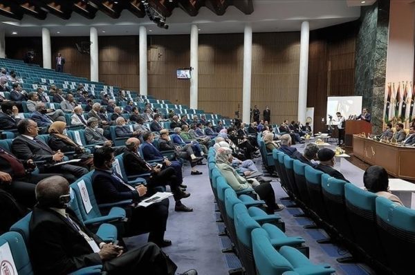 Le parlement libyen suspend sa session sans rupture de crise