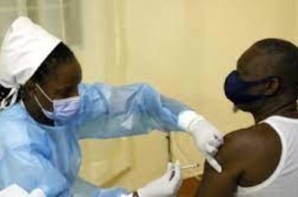 Rwanda : des habitants dénoncent des vaccinations forcées