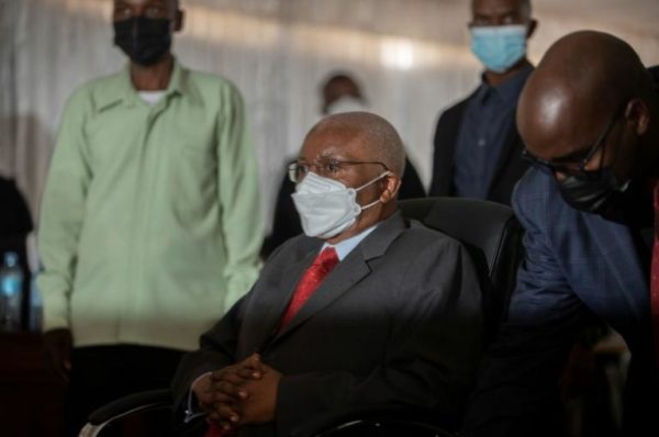Procès pour corruption : l’ancien président mozambicain au tribunal