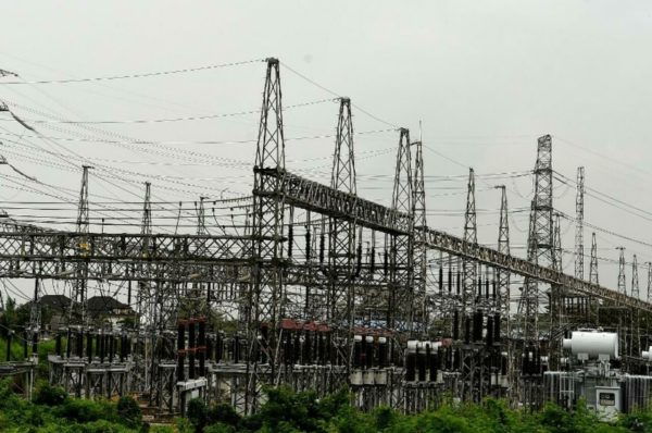 Le réseau électrique nigérian s’effondre pour la deuxième fois en un mois