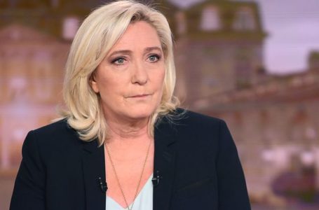 Marine Le Pen, le 12 avril 2022. (JULIEN DE ROSA / AFP)